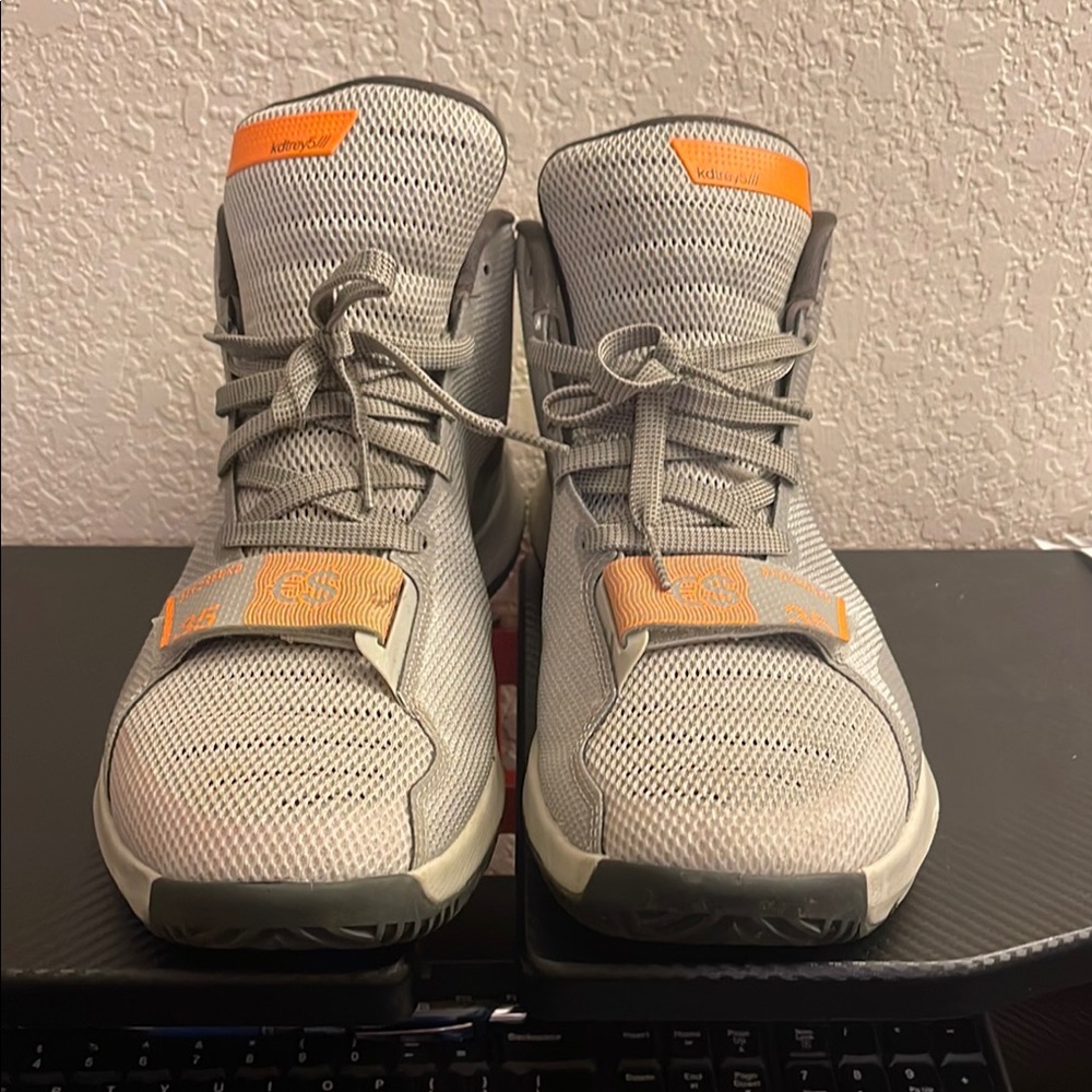 Men's Athletic Shoes in Gray and Orange